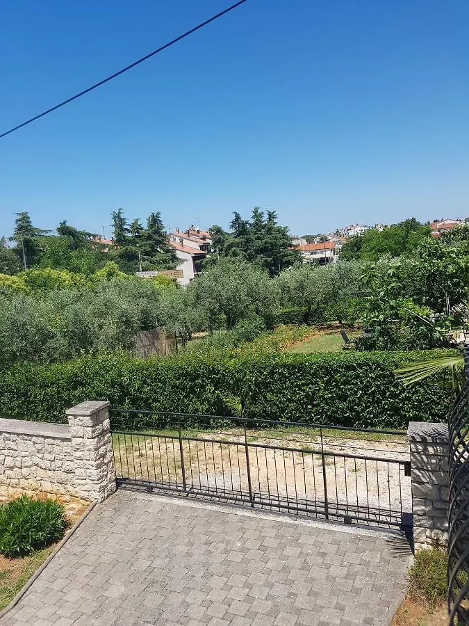 Apartment Mit Balkon Porec 0*,